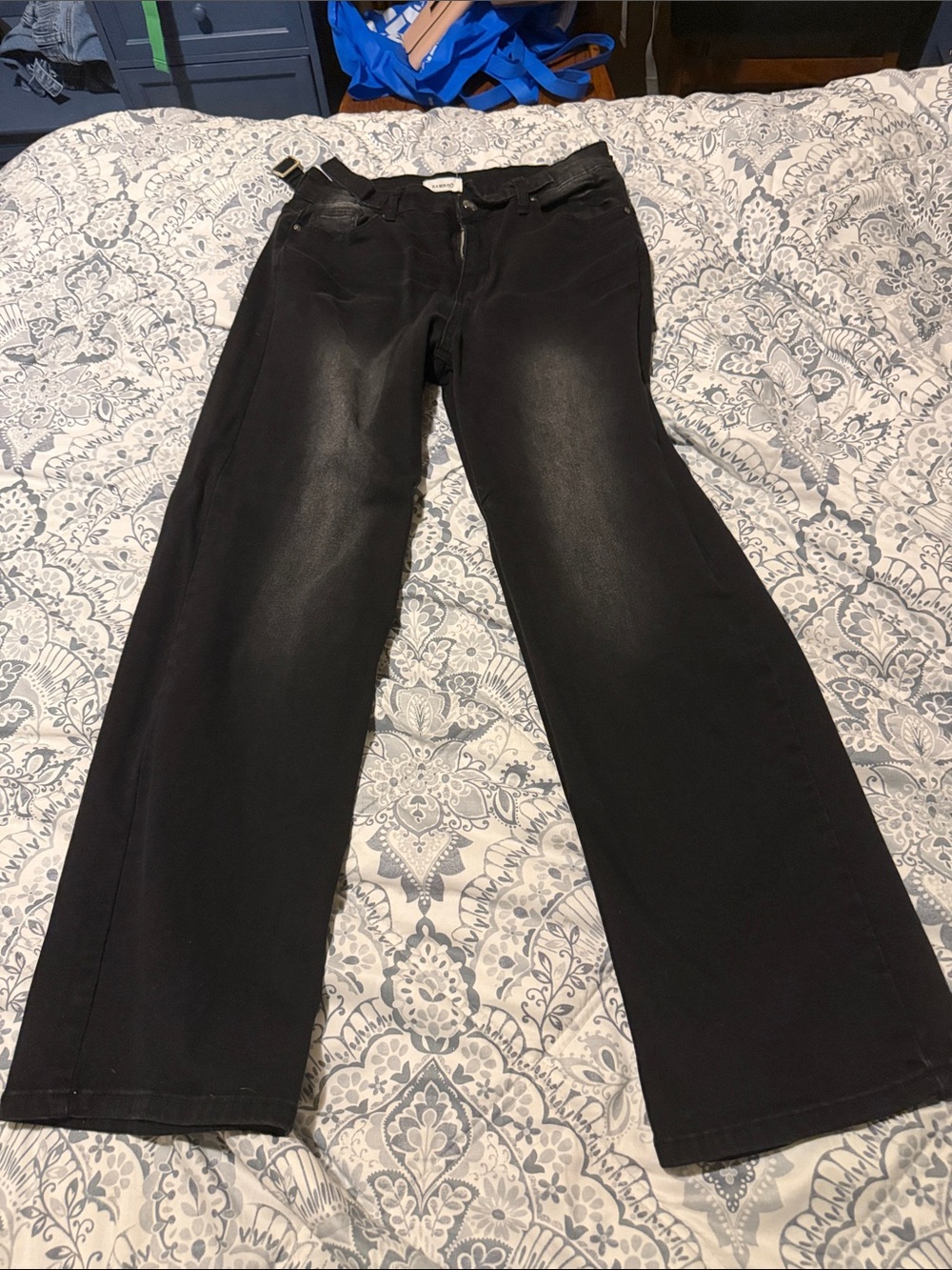 BAMBOO Black Wide-Leg Jeans — Flared Silhouette